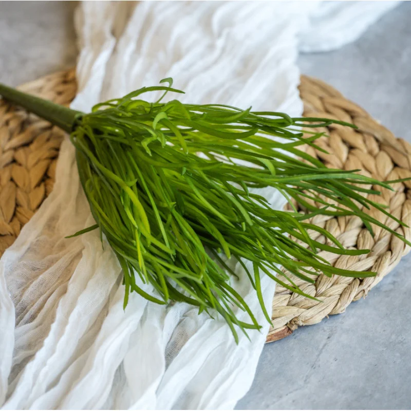 13″ Grass Bush